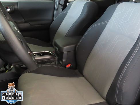 Used 2023 Toyota Tacoma TRD Sport w/ Technology Package image 14