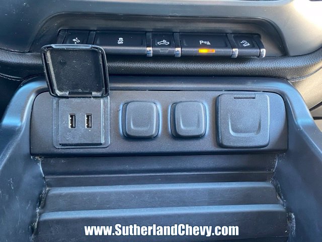 Used 2018 Chevrolet Silverado 2500 LTZ w/ Vortec Plus Package AWD/4WD image 36
