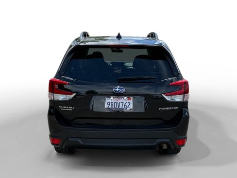 Used 2022 Subaru Forester Premium AWD/4WD image 4