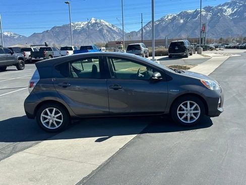Used 2014 Toyota Prius C Three image 25