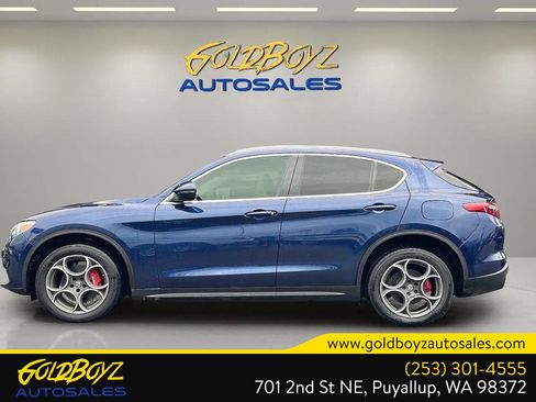 Used 2018 Alfa Romeo Stelvio AWD image 7