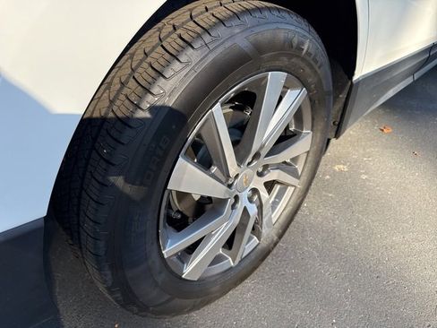 Certified 2023 Chevrolet Equinox Premier image 33