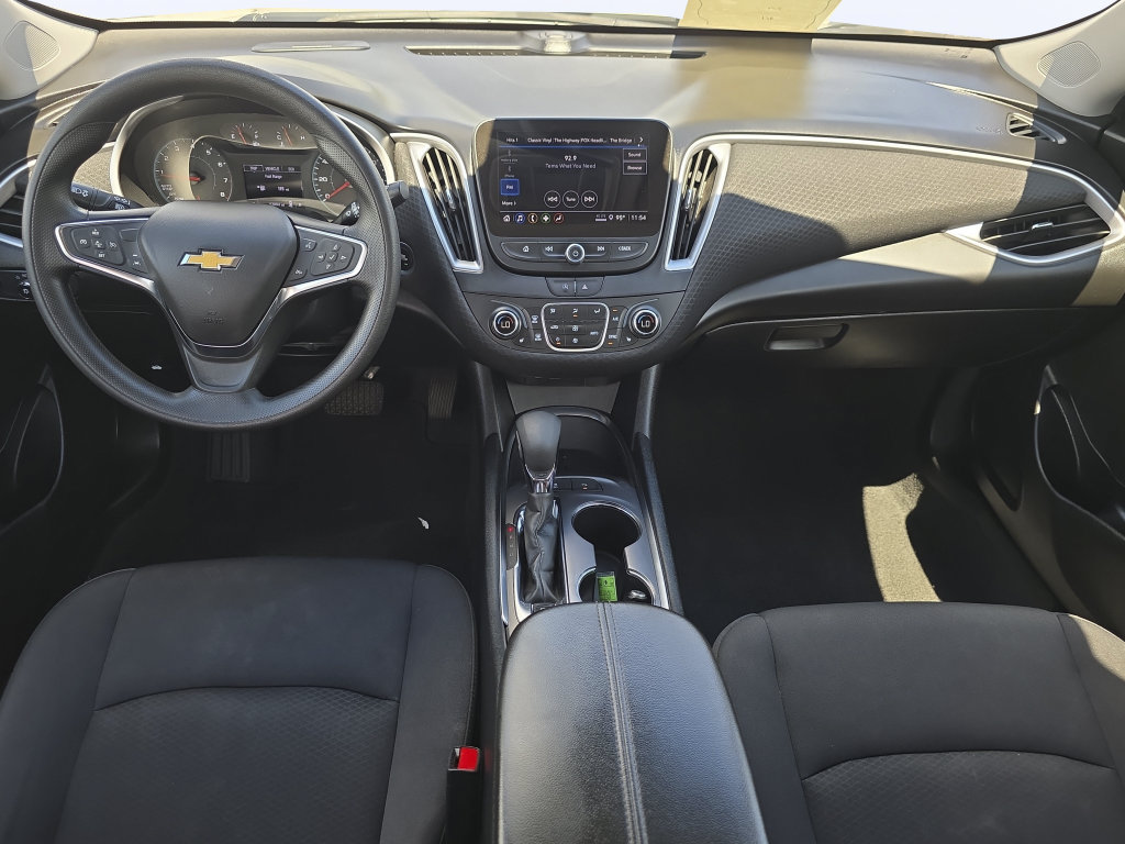 Used 2025 Chevrolet Malibu LT FWD image 13