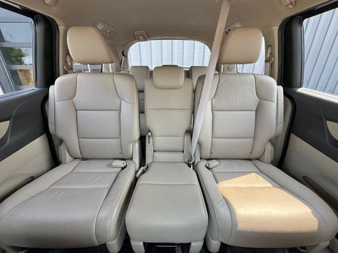 Used 2011 Honda Odyssey Touring image 12