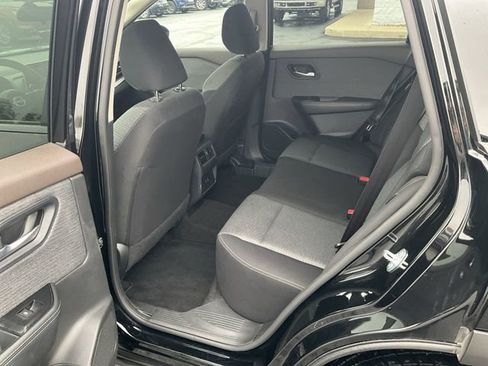 Used 2023 Nissan Rogue SV AWD/4WD image 12