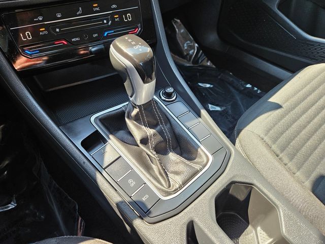 Used 2025 Volkswagen Jetta S FWD image 31