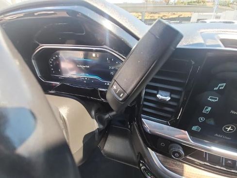 Used 2022 Chevrolet Silverado 1500 RST AWD/4WD image 15