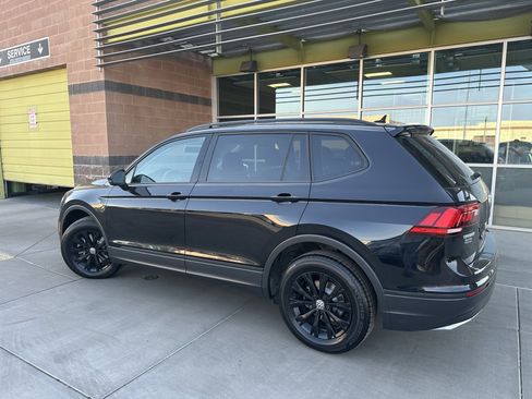 Used 2020 Volkswagen Tiguan S image 4