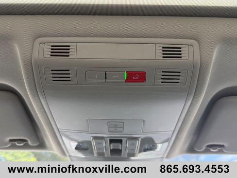 Used 2024 Volkswagen Taos SE FWD image 25