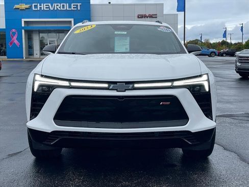 Certified 2024 Chevrolet Blazer EV RS image 2