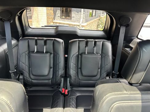 Used 2017 Ford Explorer Platinum AWD/4WD image 42