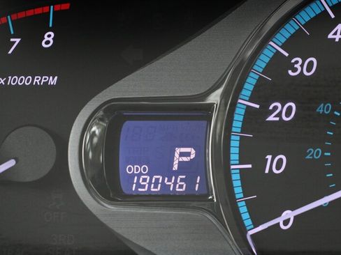 Used 2011 Toyota Sienna XLE w/ Entertainment Pkg AWD/4WD image 8