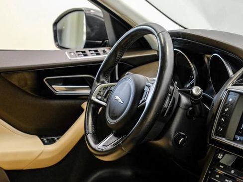 Used 2018 Jaguar F-PACE Prestige AWD/4WD image 21