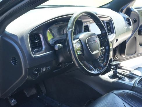 Used 2018 Dodge Charger SXT Plus w/ Quick Order Package 29J RWD image 2