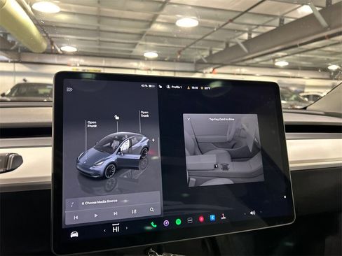 Used 2023 Tesla Model Y Long Range image 15