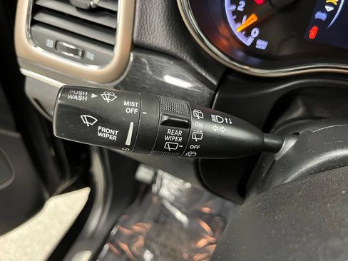 Used 2017 Jeep Grand Cherokee Limited 75th Anniversary AWD/4WD image 31