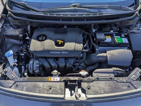 Used 2017 Kia Forte LX w/ LX Popular Package image 21