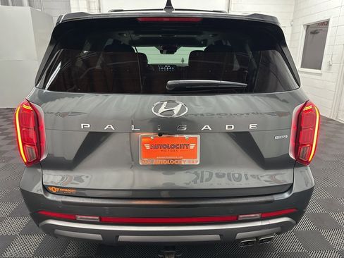 Used 2023 Hyundai Palisade Limited image 9