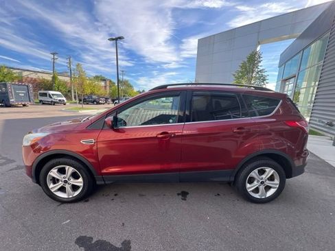 Used 2016 Ford Escape SE w/ Equipment Group 201A AWD/4WD image 7