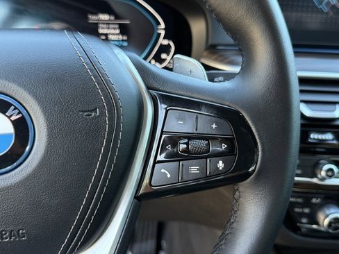 Certified 2023 BMW 530e w/ Convenience Package image 24