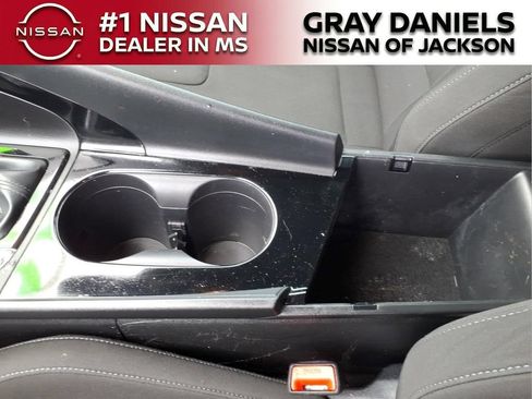 Used 2021 Hyundai Elantra SEL w/ Convenience + Premium Package FWD image 20