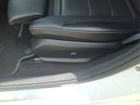 Used 2018 Mercedes-Benz C 300 Sedan image 15