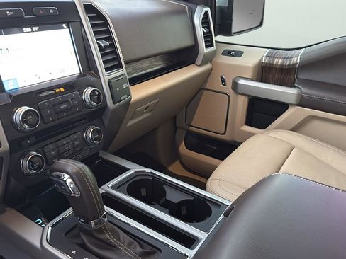 Used 2018 Ford F150 Lariat w/ Equipment Group 502A Luxury image 19