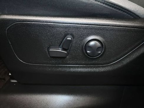 Used 2023 RAM 1500 Lone Star AWD/4WD image 7
