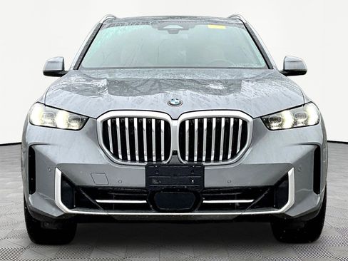 Used 2025 BMW X5 xDrive40i w/ Parking Assistance Package AWD/4WD image 10