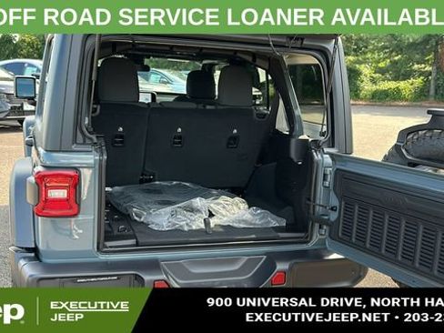 Used 2025 Jeep Wrangler Unlimited Sport AWD/4WD image 26