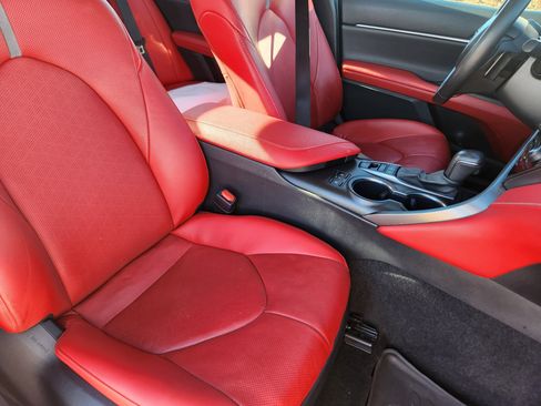 Used 2024 Toyota Camry XSE image 10