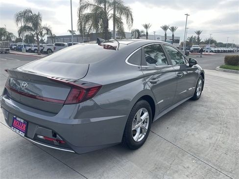 Used 2023 Hyundai Sonata SE w/ Preferred Accessory Package image 8