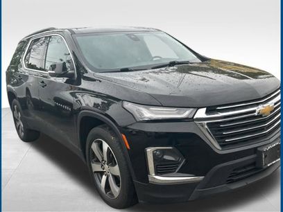 Used 2023 Chevrolet Traverse LT w/ LT Premium Package