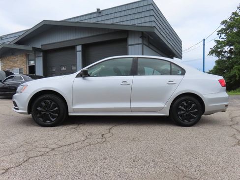 Used 2015 Volkswagen Jetta S FWD image 8