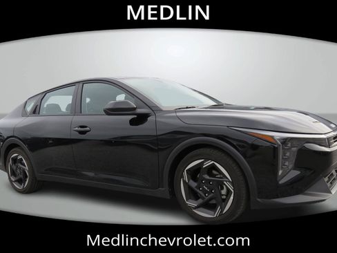 Used 2025 Kia K4 EX image 7