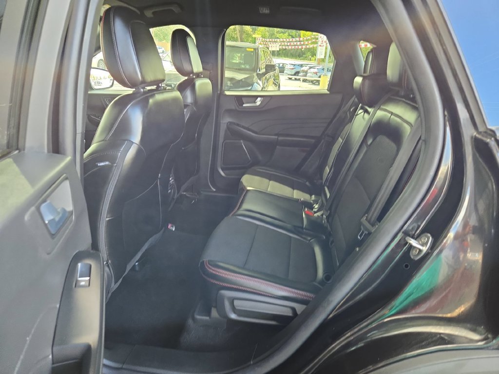 Used 2025 Ford Escape ST-Line AWD/4WD image 17