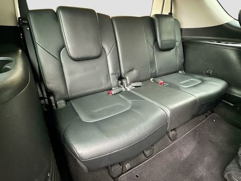 Used 2017 Nissan Armada Platinum w/ Interior Lighting Package image 31