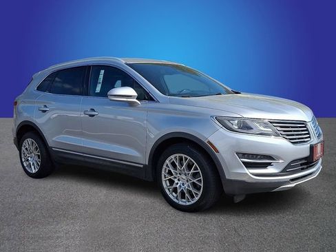 Used 2016 Lincoln MKC Select w/ Select Plus Package AWD/4WD image 2