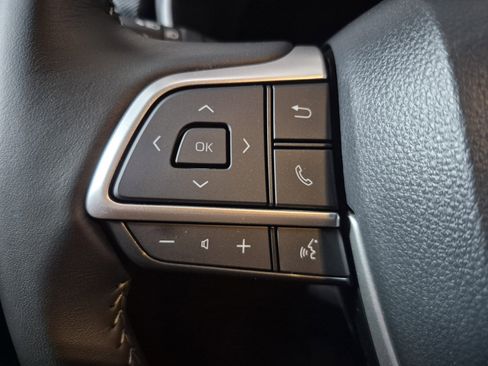 New 2026 Toyota Highlander XSE image 22