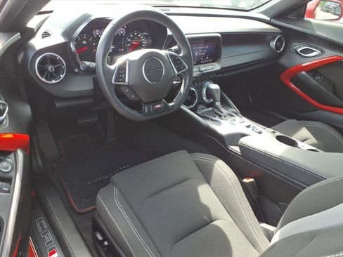 Certified 2021 Chevrolet Camaro SS RWD image 16
