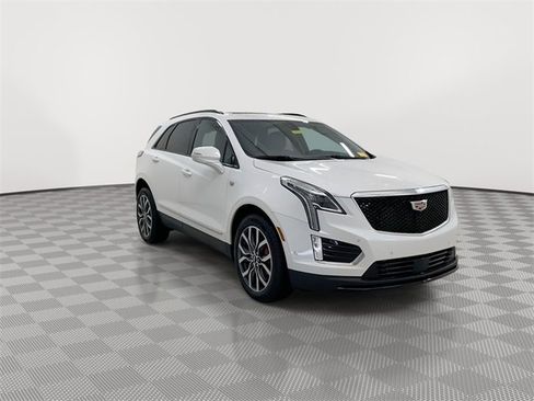 Certified 2025 Cadillac XT5 Sportv w/ Technology Package image 13