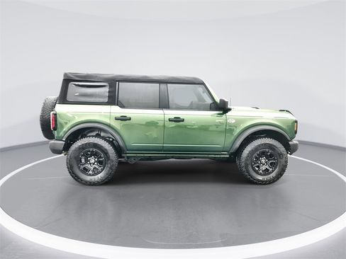 Used 2023 Ford Bronco Wildtrak image 9