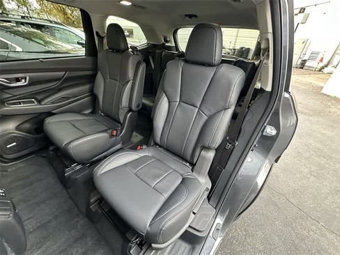 New 2026 Subaru Ascent Limited image 14
