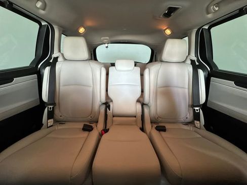 Used 2025 Honda Odyssey EX-L image 7