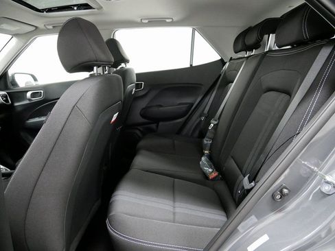 Used 2026 Hyundai Venue SEL FWD image 10