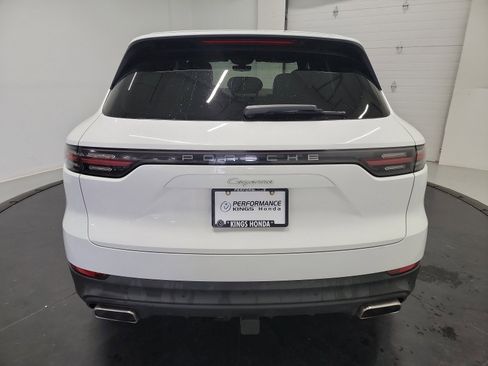 Used 2020 Porsche Cayenne AWD/4WD image 8