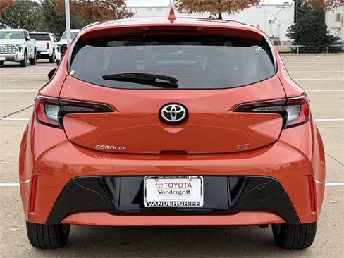 Used 2025 Toyota Corolla SE image 5