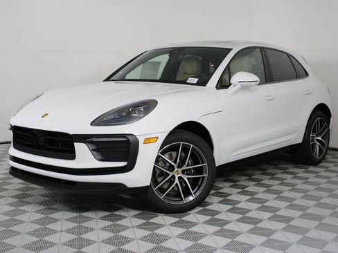 New 2026 Porsche Macan image 1