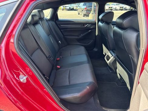 Used 2022 Honda Accord Sport image 10