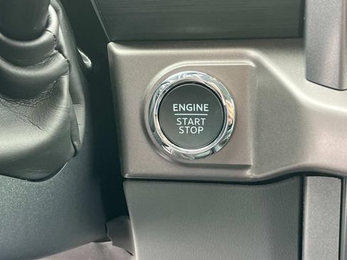 Used 2025 Ford F150 XLT w/ Equipment Group 302A MID AWD/4WD image 34